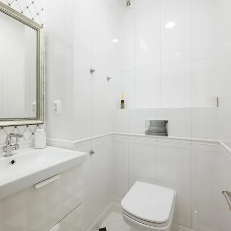 Apartment Sady Zoliborskie Generous By Bookinghost