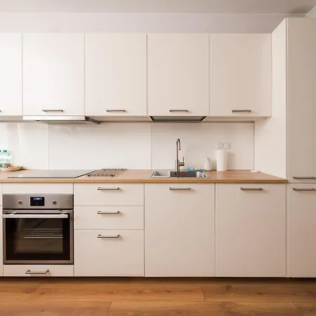 Sady Zoliborskie Generous Apartment *