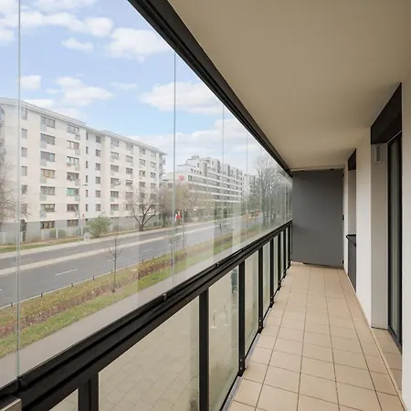 Sady Zoliborskie Generous By Bookinghost * Warsaw