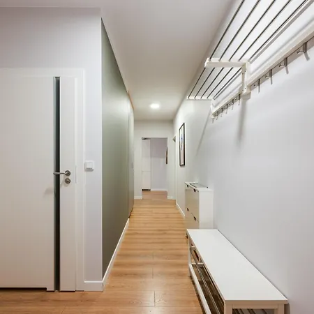 Apartment Sady Zoliborskie Generous By Bookinghost *