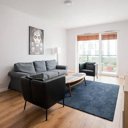 Sady Zoliborskie Generous By Bookinghost Warsaw