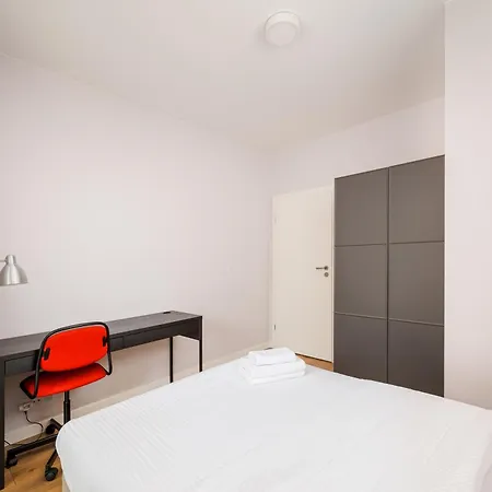 Apartment Sady Zoliborskie Generous By Bookinghost