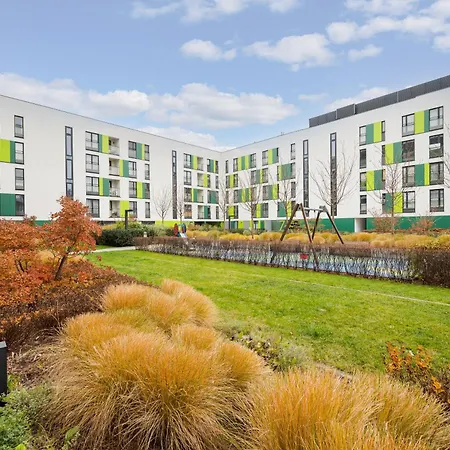 Sady Zoliborskie Generous By Bookinghost *