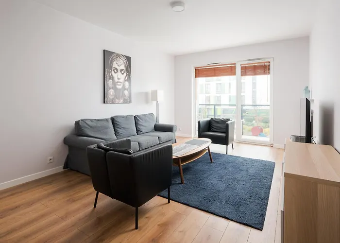 Sady Zoliborskie Generous By Bookinghost Warsaw