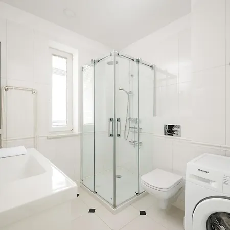 Sady Zoliborskie Generous By Bookinghost